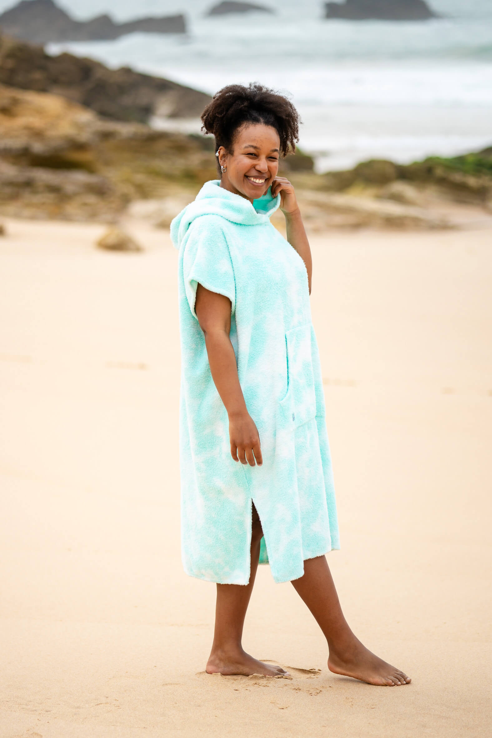 Hvide Surfponcho - mint tiedye